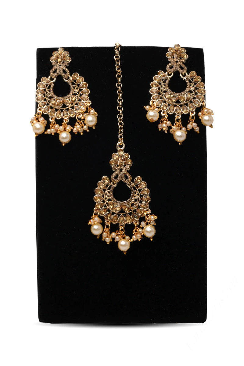 Earrings with Maangtika - Chandbali Style